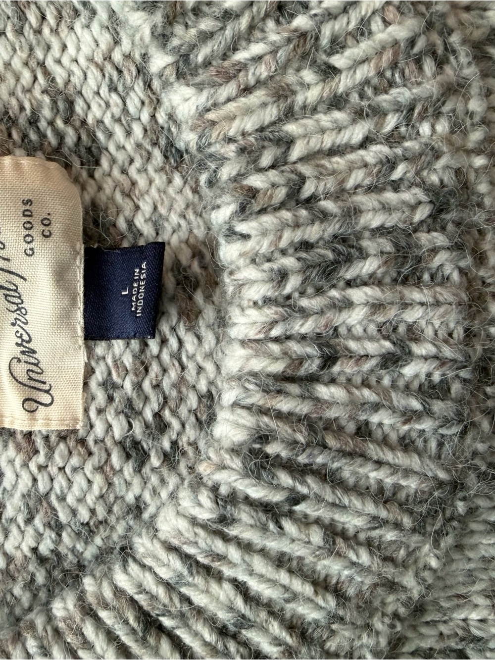 Universal Thread Gray Marled Ruffle Shoulder Crew Sweater - Picture 6 of 6